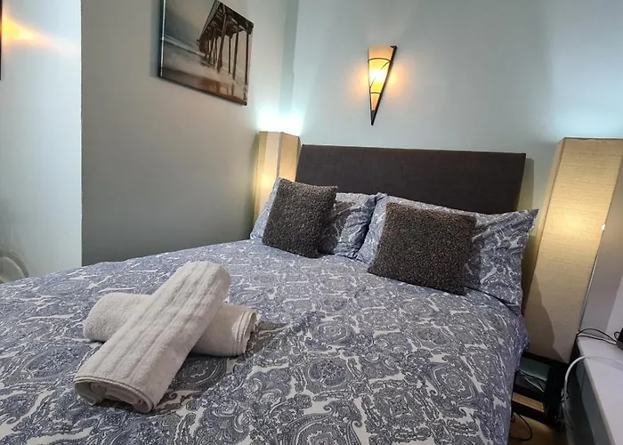 Impressive At Centre Апартаменти