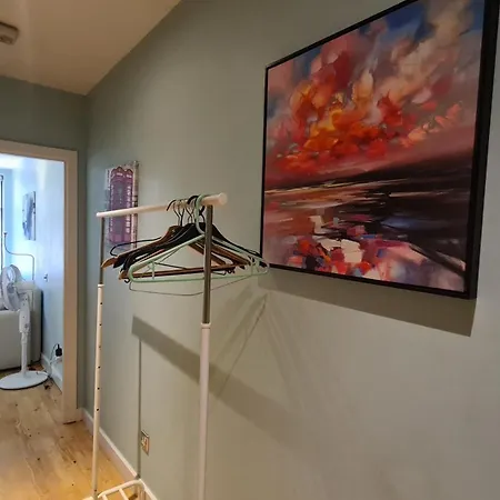 Impressive At Centre * Leeds (West Yorkshire)